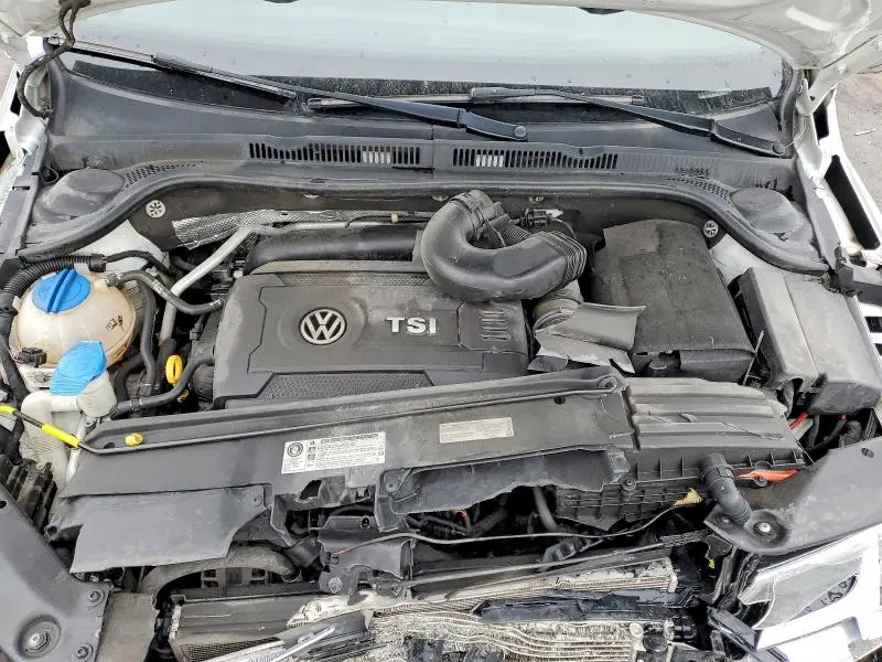 2015 VOLKSWAGEN JETTA SE  