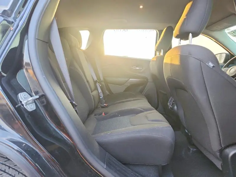 2021 JEEP CHEROKEE LATITUDE  