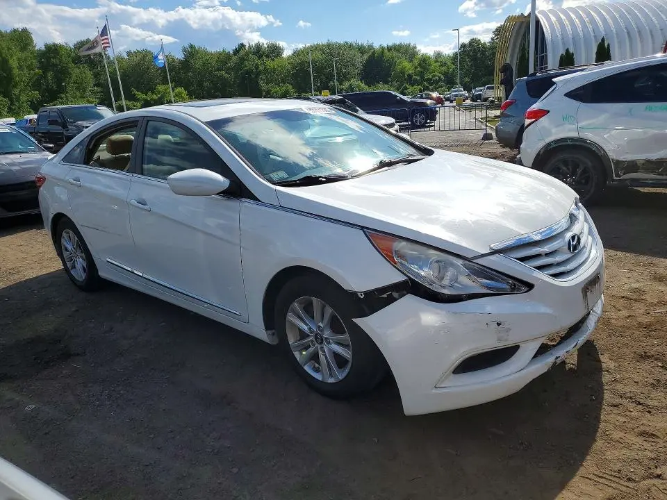 2011 HYUNDAI SONATA GLS  