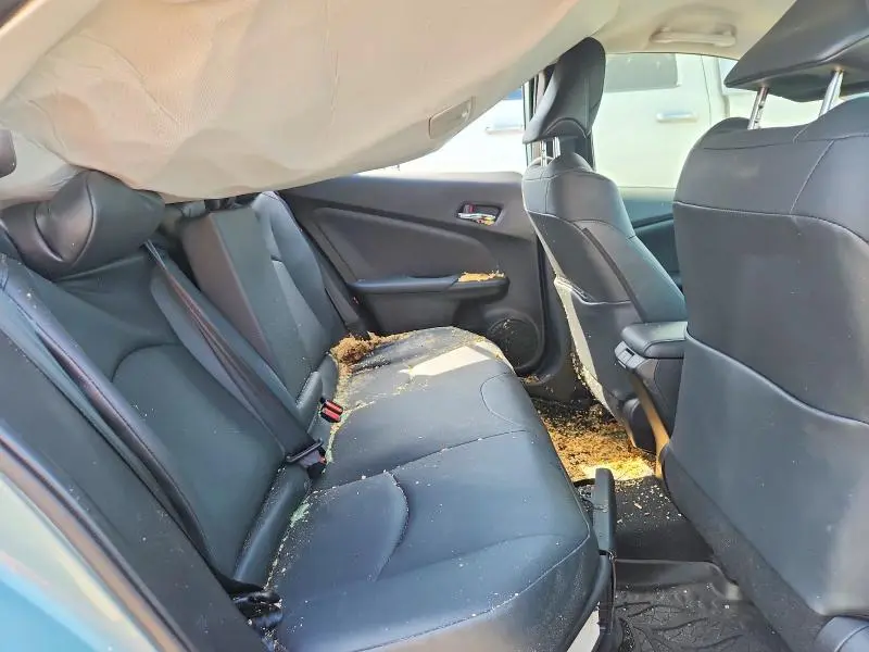 2020 TOYOTA PRIUS XLE AWD-E  