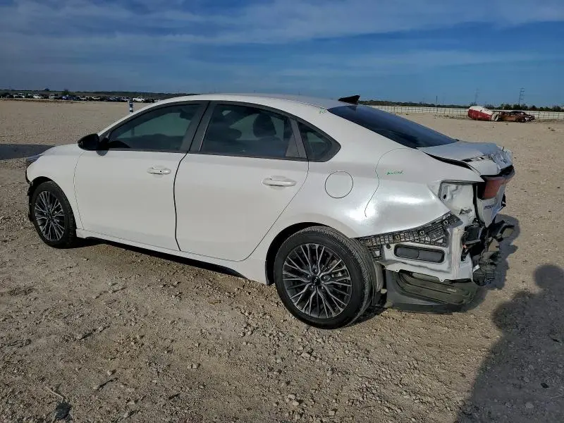 2024 KIA FORTE GT LINE  