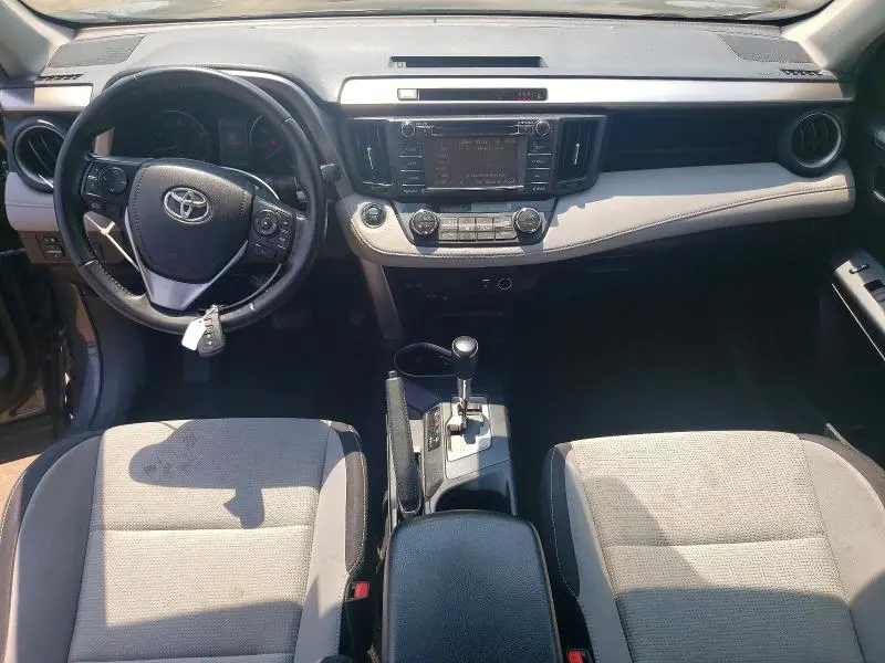 2018 TOYOTA RAV4 XLE  