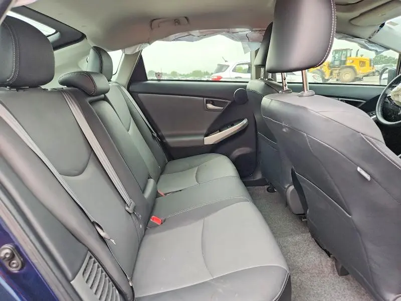2015 TOYOTA PRIUS FOUR  