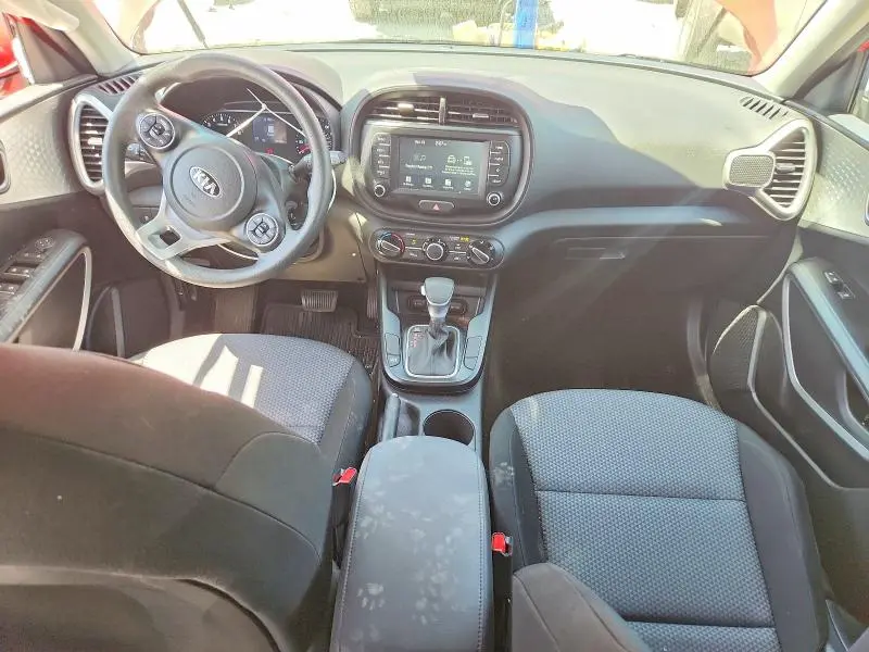 2021 KIA SOUL LX  