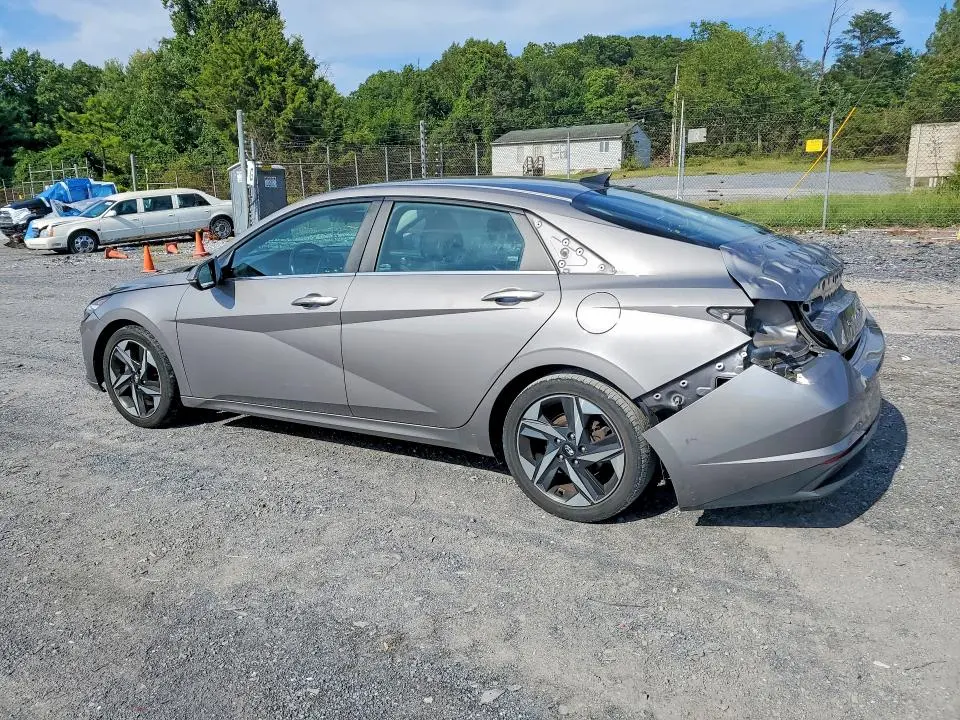 2021 HYUNDAI ELANTRA SEL  