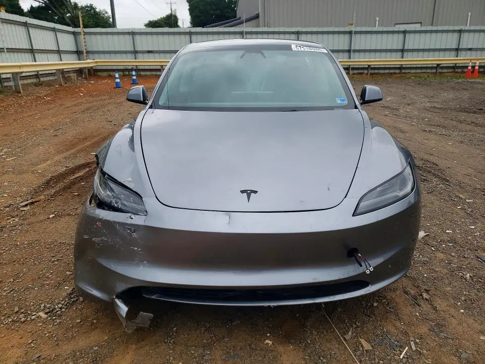 2026 TESLA MODEL 3   
