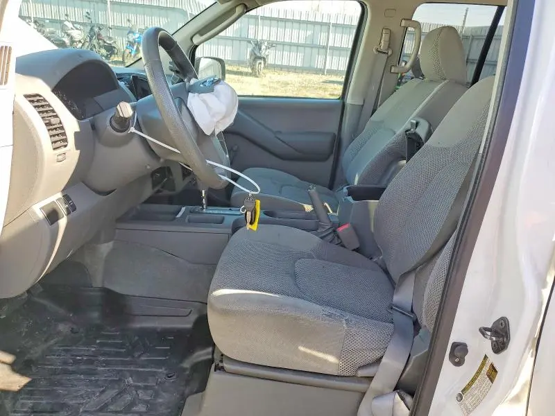 2011 NISSAN FRONTIER S  