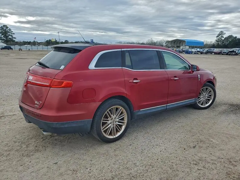 2013 LINCOLN MKT   