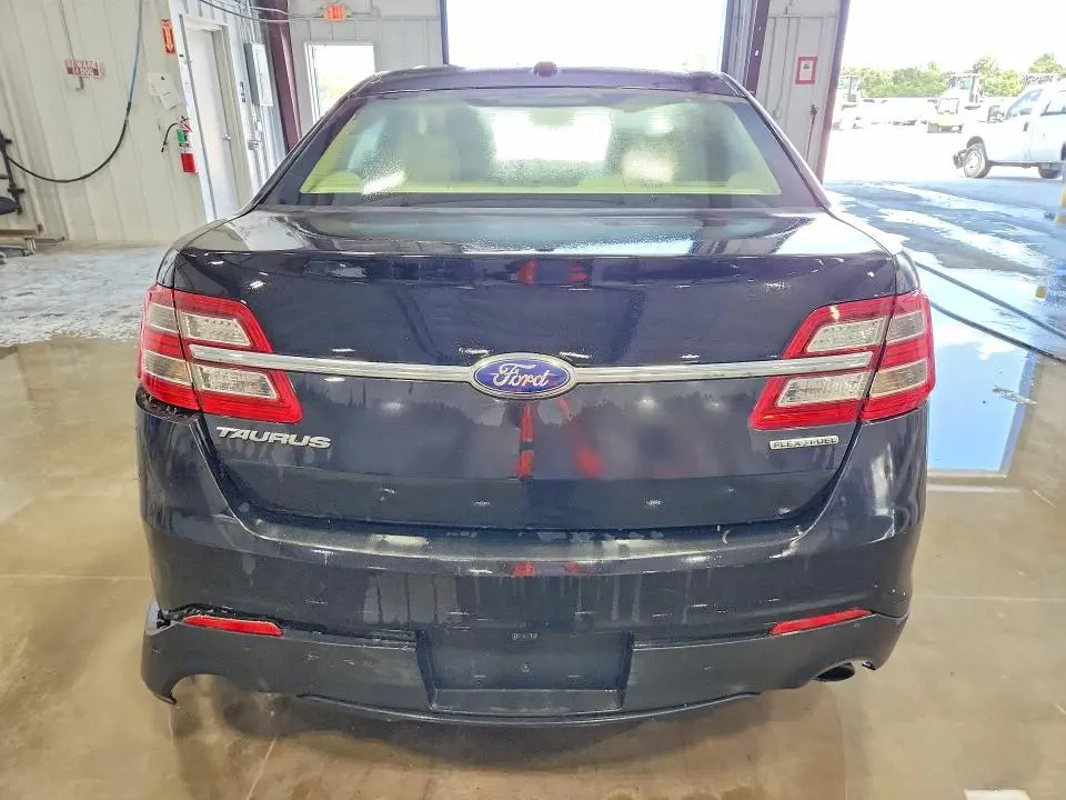 2013 FORD TAURUS SE  