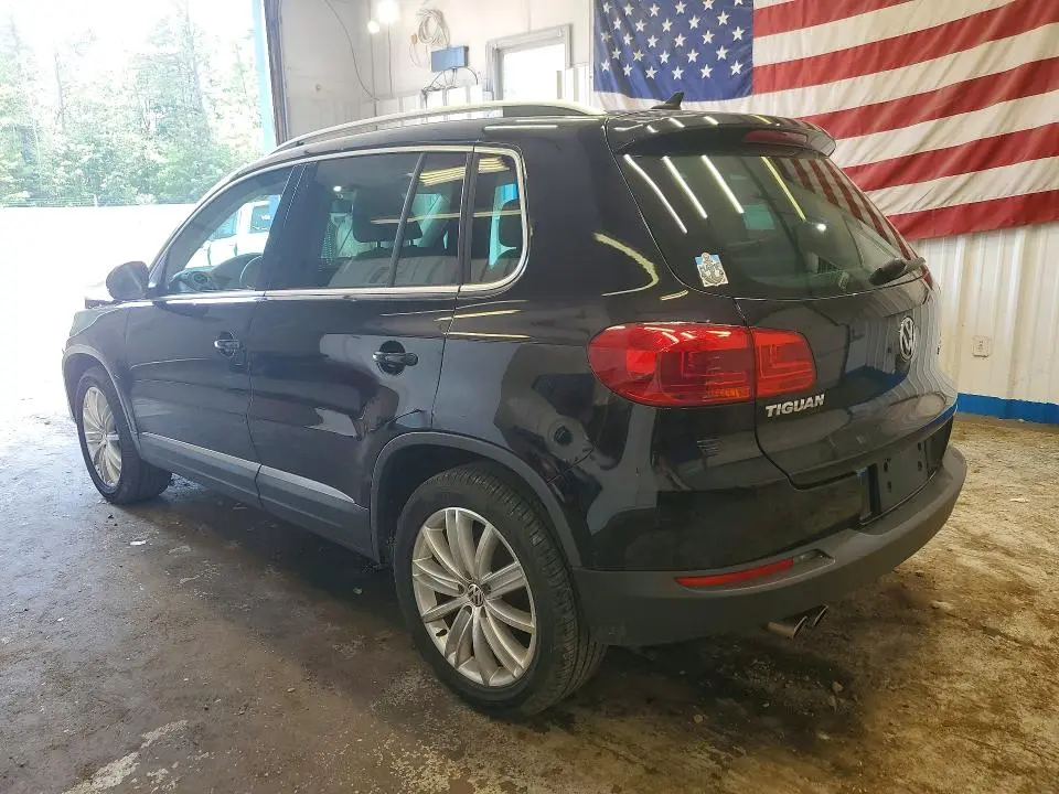 2013 VOLKSWAGEN TIGUAN S  