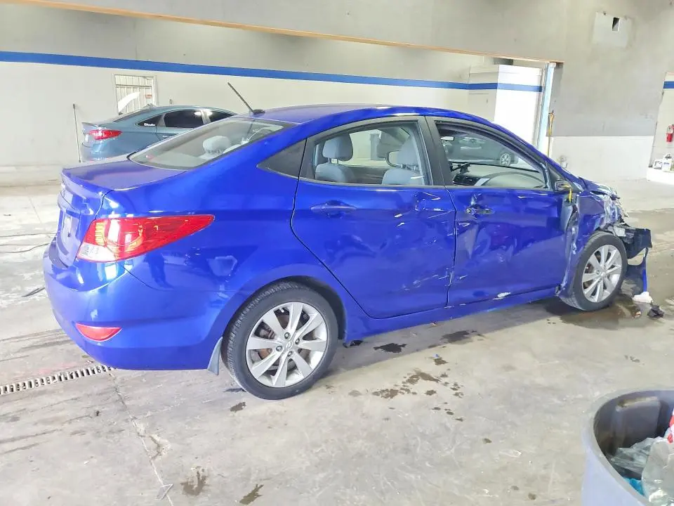 2013 HYUNDAI ACCENT GLS  