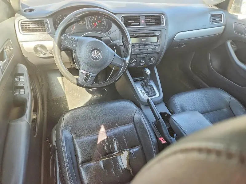 2014 VOLKSWAGEN JETTA SE  