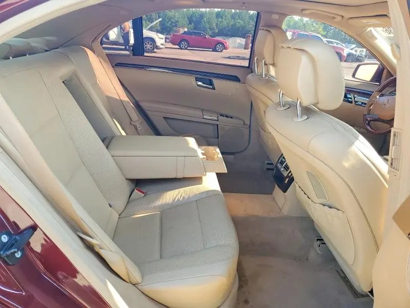 2012 MERCEDES-BENZ S 550  