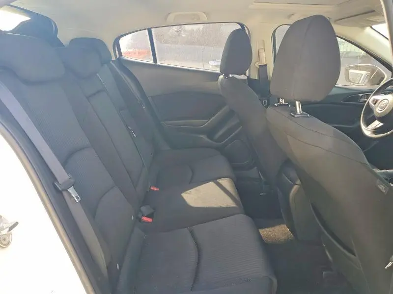 2016 MAZDA 3 TOURING  