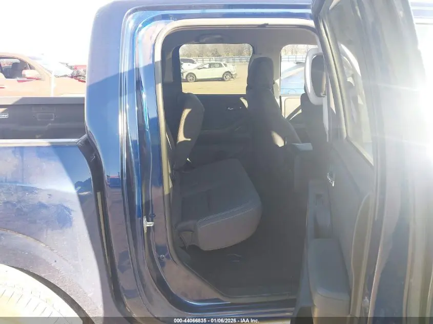 2022 NISSAN FRONTIER SV 4X4