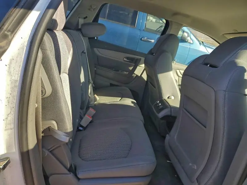 2017 CHEVROLET TRAVERSE LS  