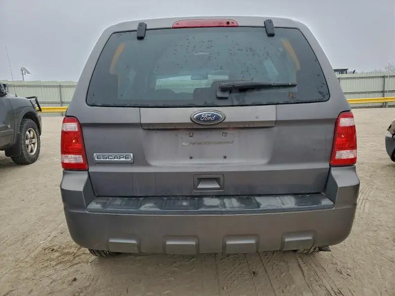 2011 FORD ESCAPE XLS  