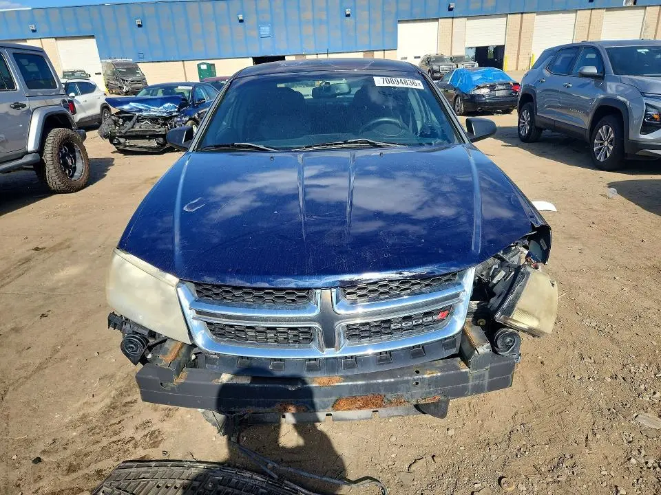 2014 DODGE AVENGER SE  