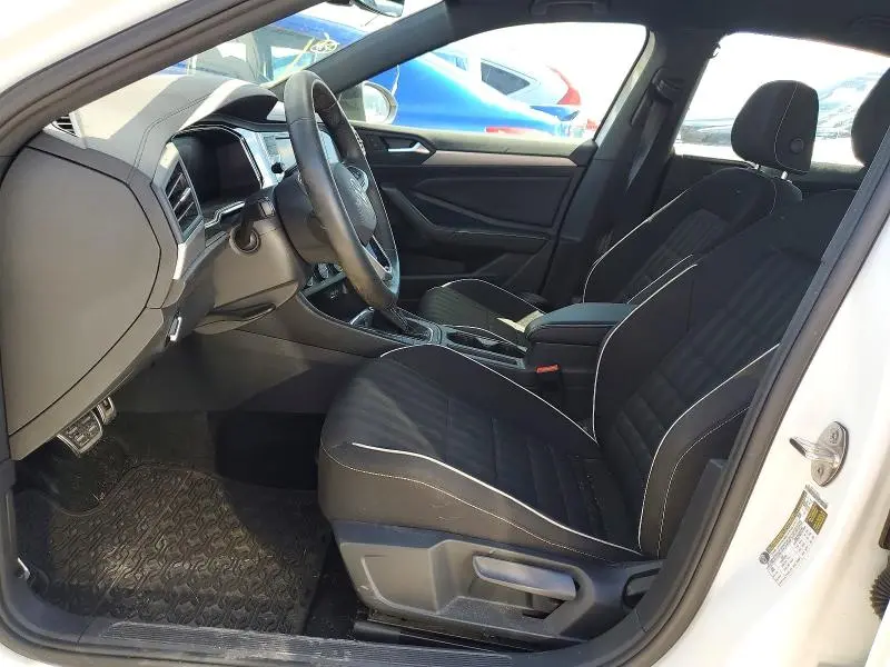 2024 VOLKSWAGEN JETTA SPORT  