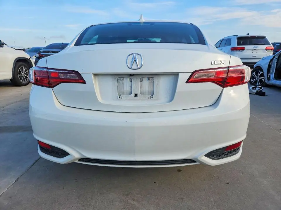 2018 ACURA ILX PREMIUM/TECHNOLOGY  
