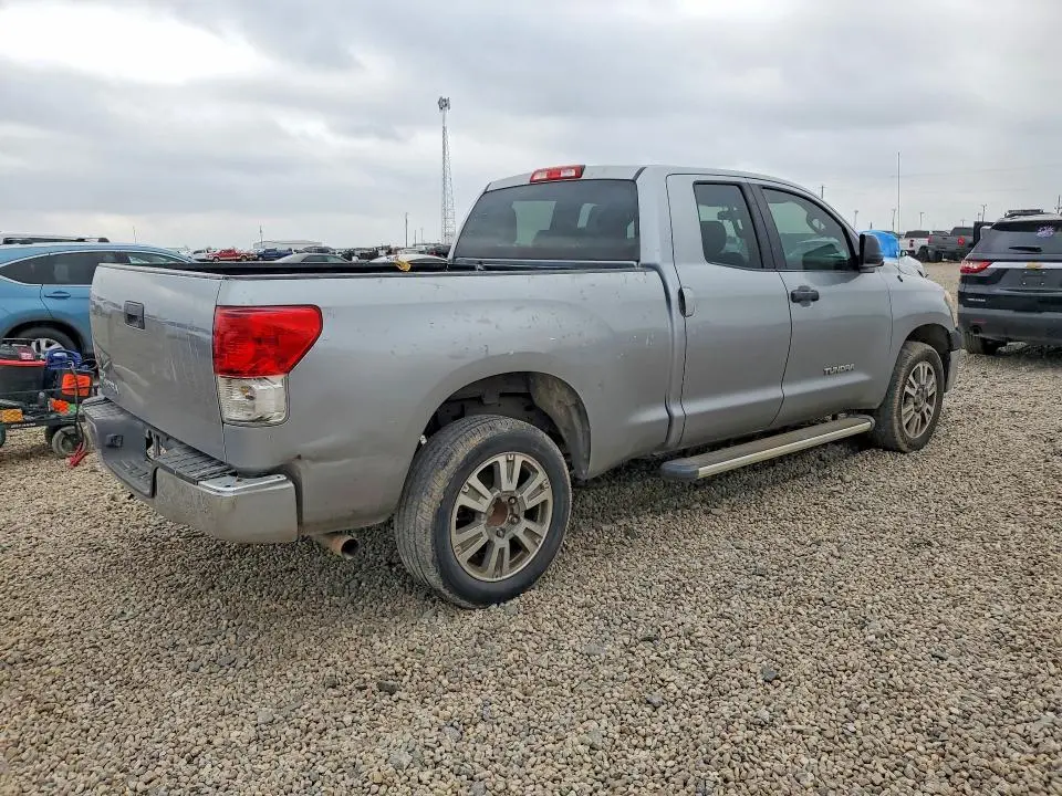2011 TOYOTA TUNDRA DOUBLE CAB SR5  