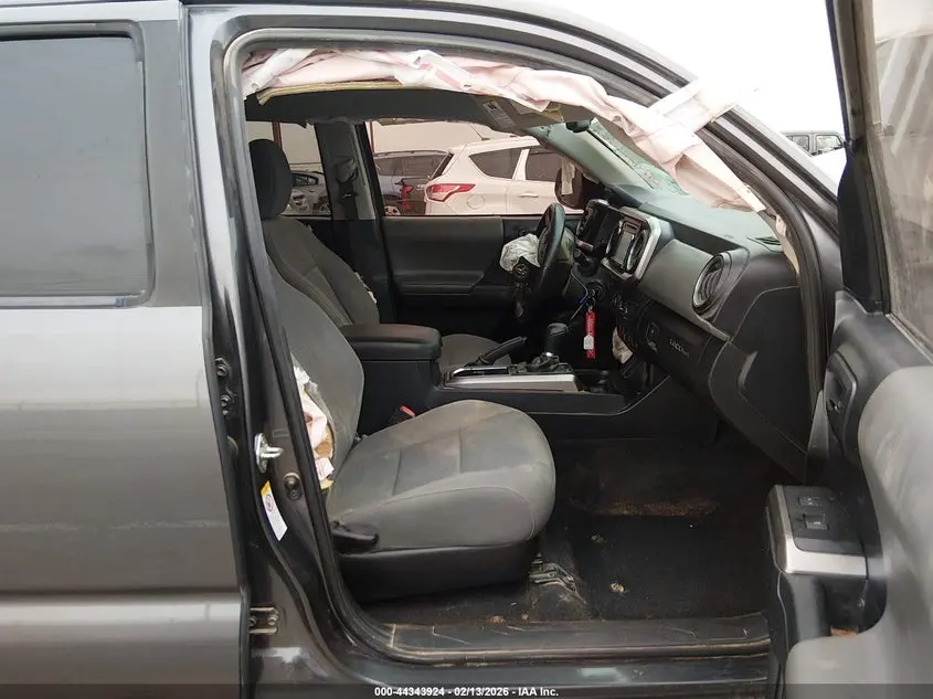 2019 TOYOTA TACOMA SR5 V6