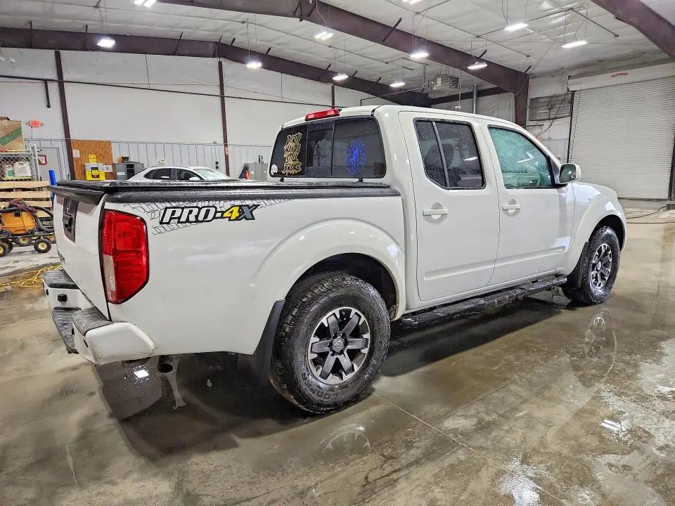 2016 NISSAN FRONTIER PRO-4X  