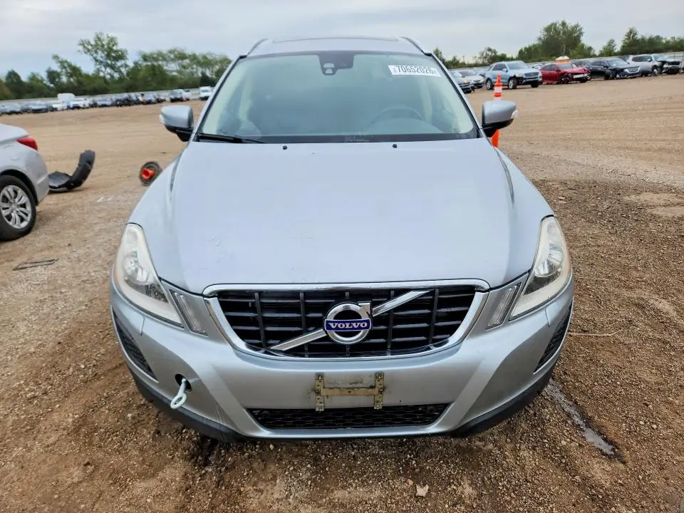 2011 VOLVO XC60 T6  