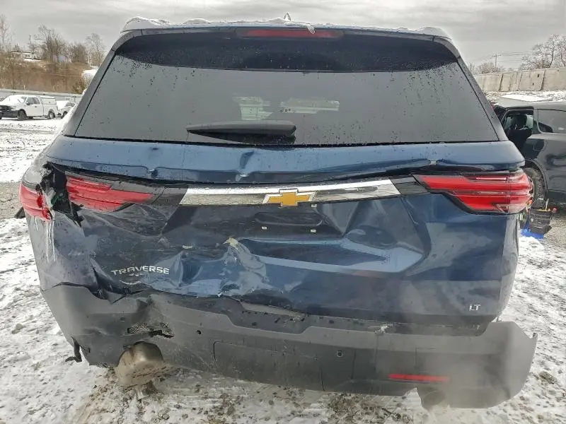 2022 CHEVROLET TRAVERSE LT  