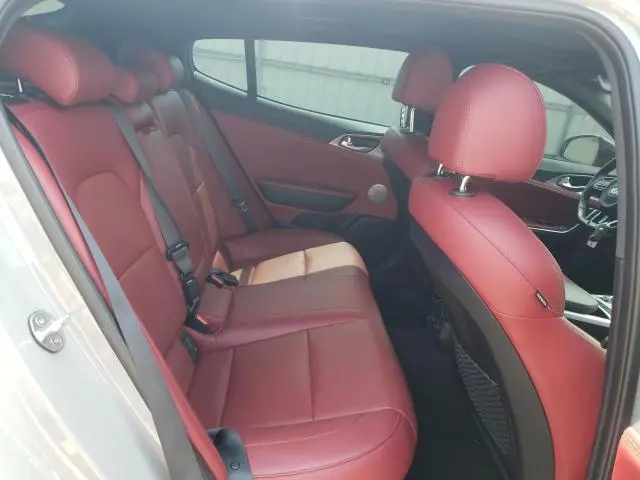2019 KIA STINGER GT1  