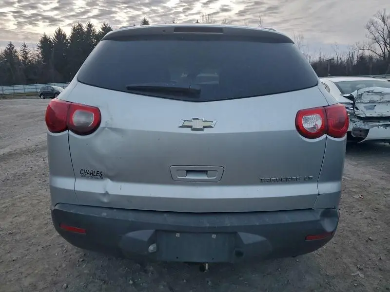 2012 CHEVROLET TRAVERSE LS  