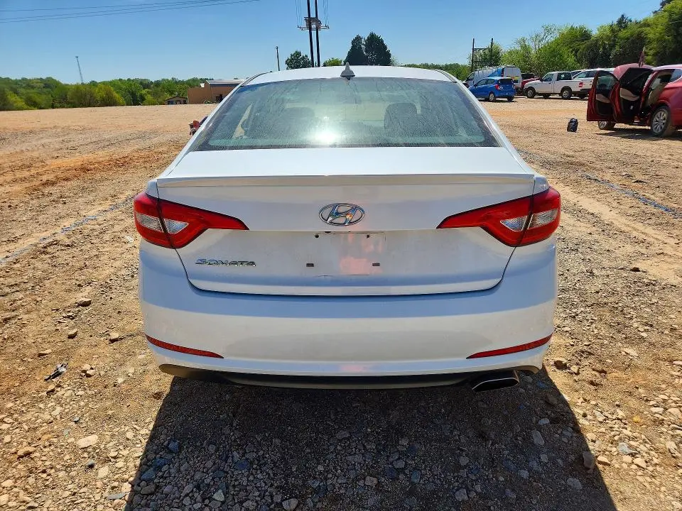 2017 HYUNDAI SONATA SE  