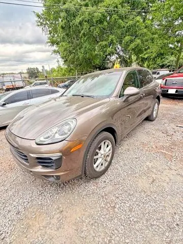 2016 PORSCHE CAYENNE   