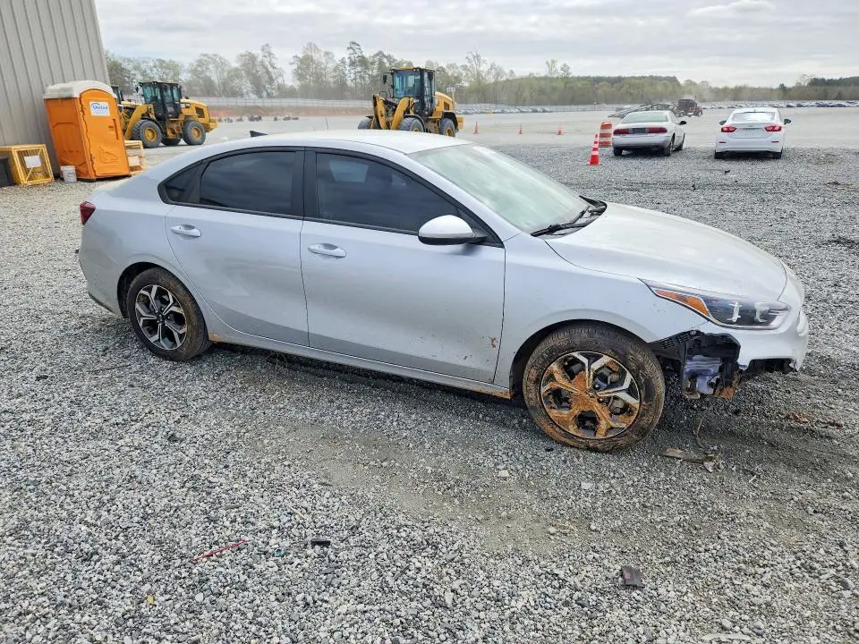 2021 KIA FORTE LXS  