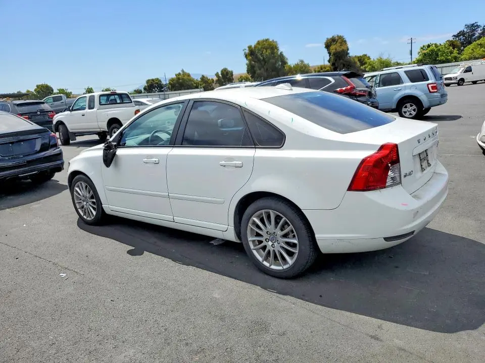 2010 VOLVO S40 2.4I  