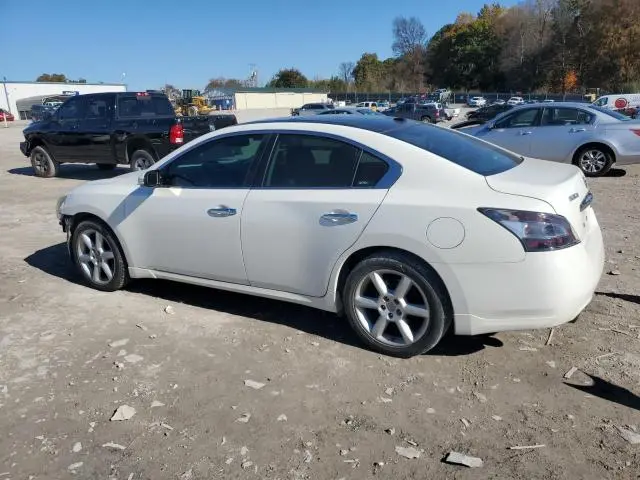 2012 NISSAN MAXIMA S  