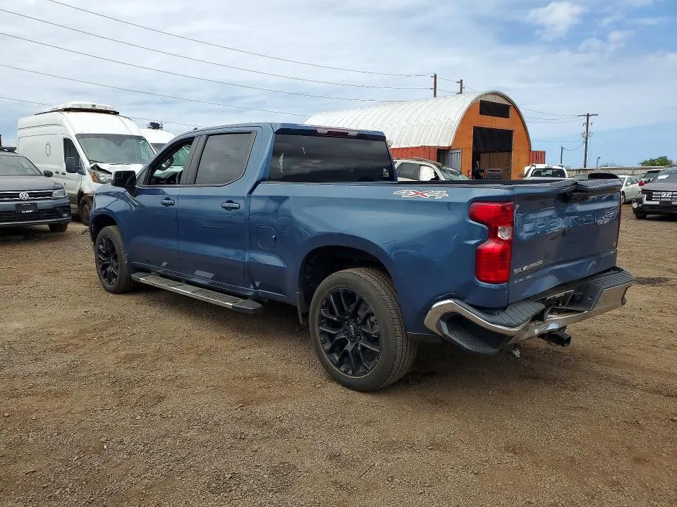 2024 CHEVROLET SILVERADO K1500 LT  