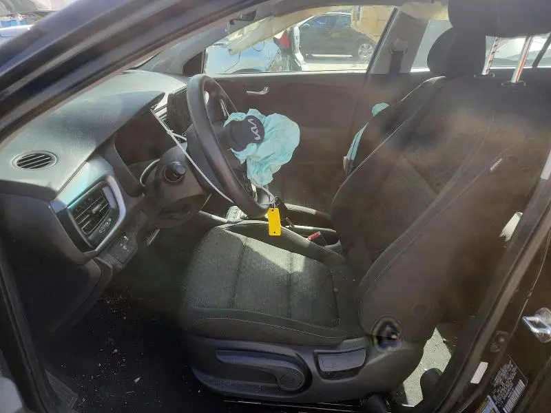 2022 KIA RIO S  