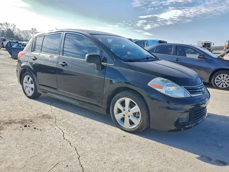 2011 NISSAN VERSA S  