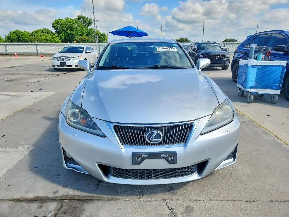 2011 LEXUS IS 350  