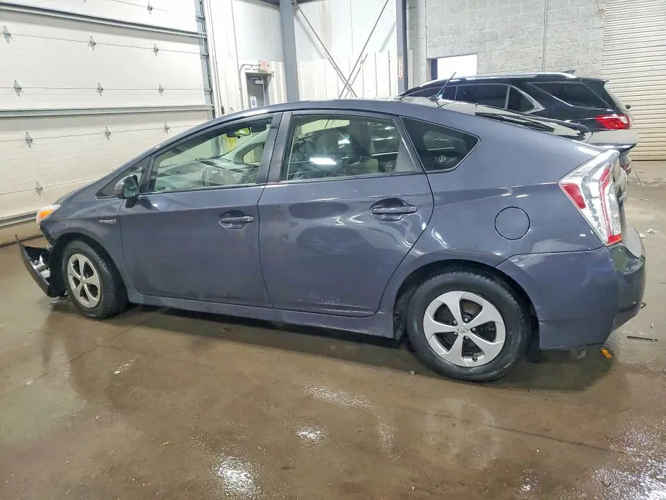 2012 TOYOTA PRIUS TWO  