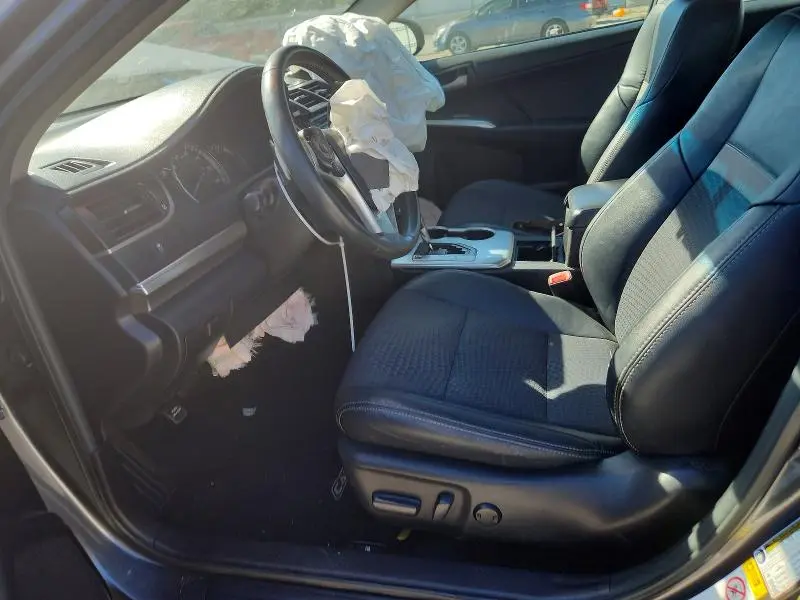 2014 TOYOTA CAMRY SE  