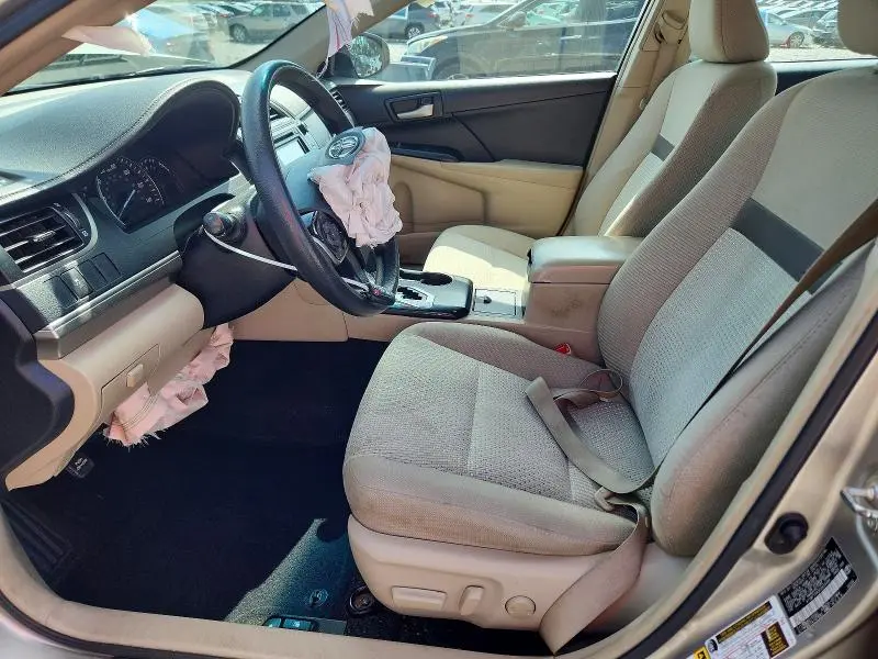 2014 TOYOTA CAMRY LE  