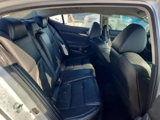 2023 NISSAN MAXIMA SV  