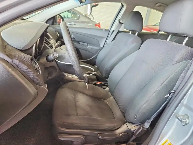 2011 CHEVROLET CRUZE LT  