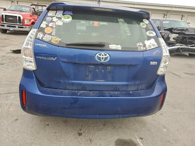 2012 TOYOTA PRIUS V   
