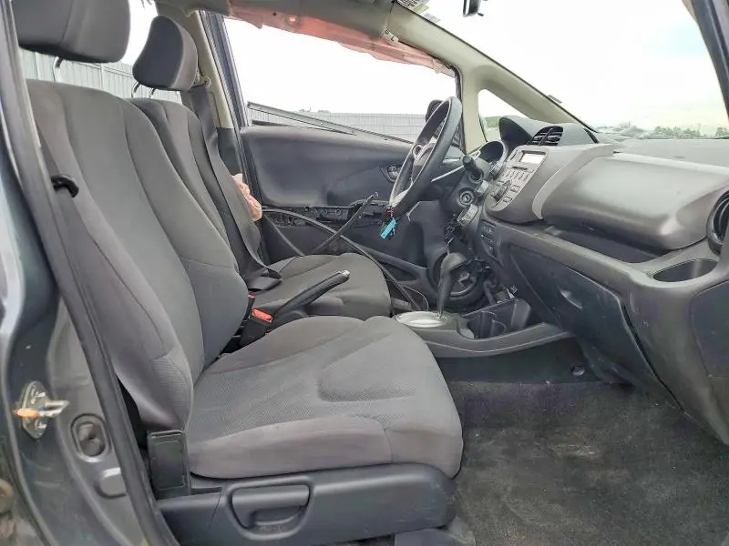 2013 HONDA FIT LX  