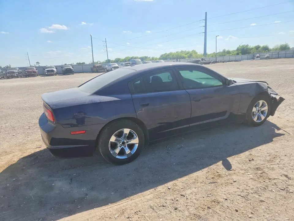 2014 DODGE CHARGER SE  