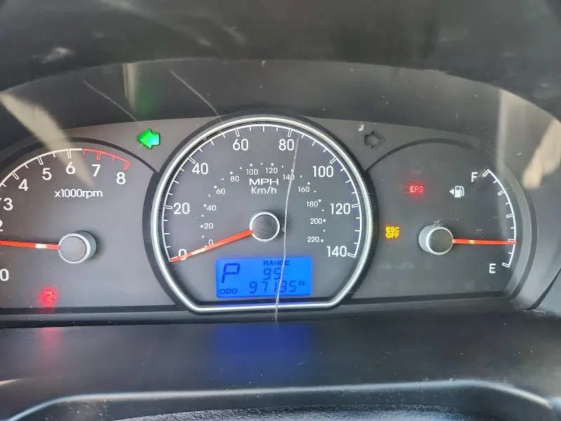 2010 HYUNDAI ELANTRA SE  