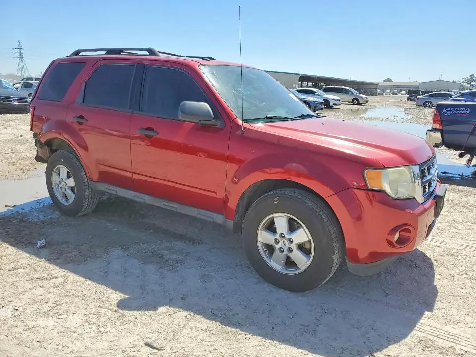 2012 FORD ESCAPE XLT  